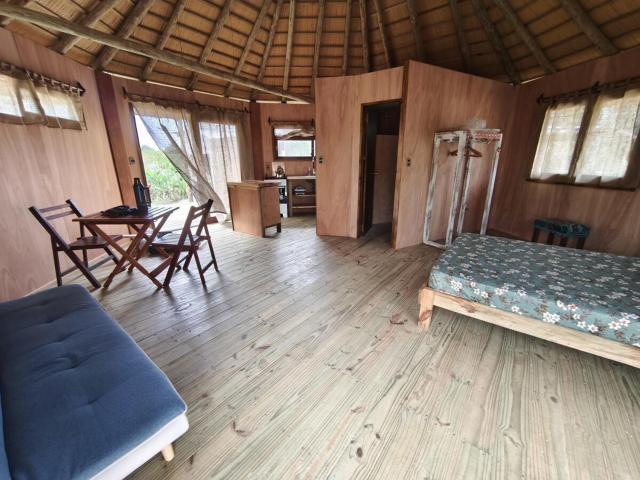 Shanti Cabin, Octagon studio apartment, 200 meters from the sea