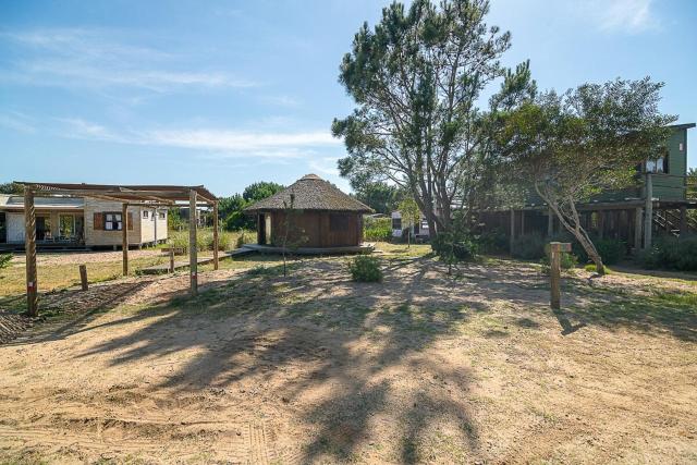 Shanti Cabin, Octagon studio apartment, 200 meters from the sea