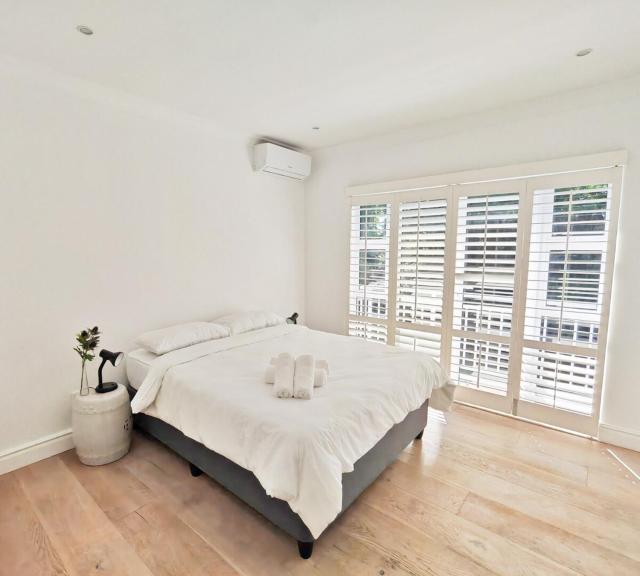 Umhlanga Stunning Villa Sleeps 8 Pool Sauna Beach Access