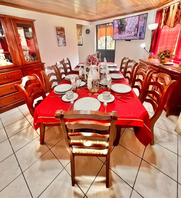 Casa para grupos grandes 28 huéspedes
