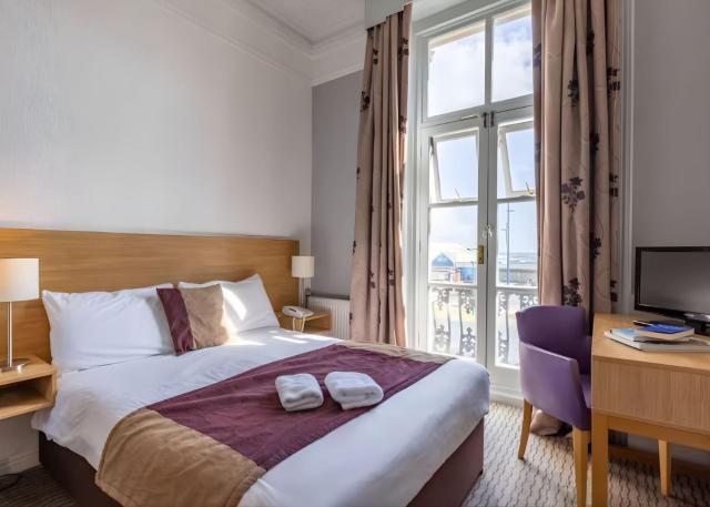 The Carlton Hotel