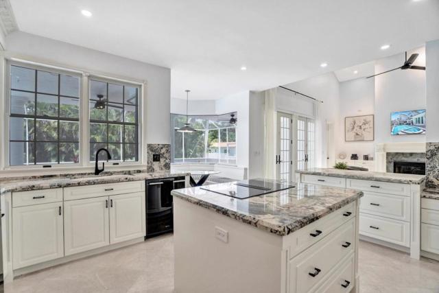 6BR Elegant Hollywood Lakes Mansion with Pool & Spa