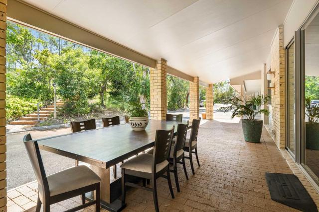 Mudgeeraba Sanctuary - Bushland Studios with Pool & Spa