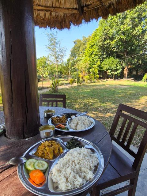 Bardia Riverside View Park Resort - FR and EN speaking
