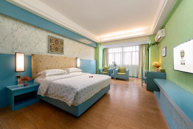 Island Forest Hotel