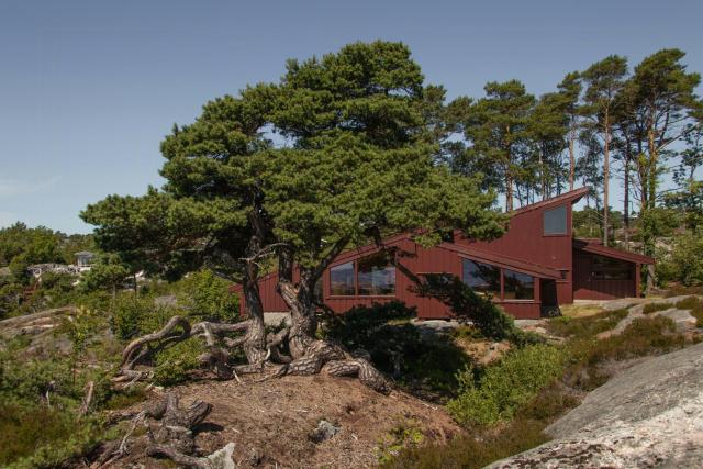 Architect-Designed Cabin With Beach In Risør
