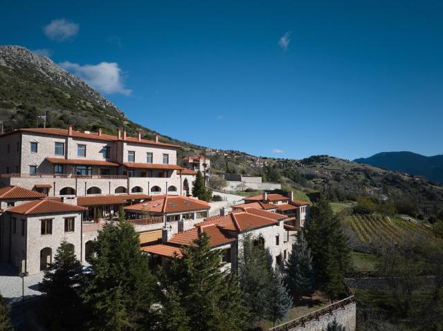 Santa Marina Arachova Resort & Spa