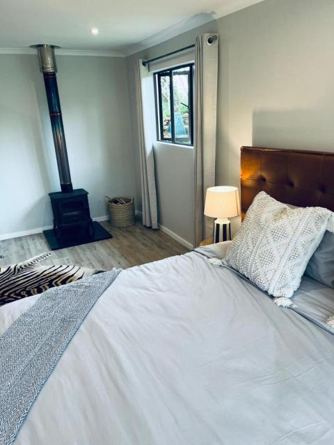 The Homestead at Qambathi Mountain Reserve - pets welcome - Wood fired hot tub