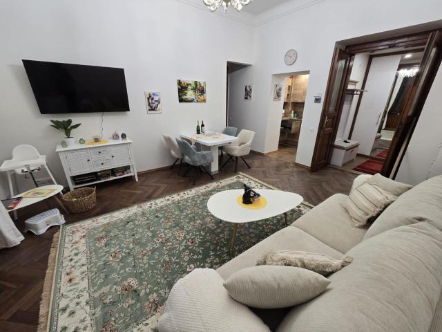 Get Prague Flat Trojanova