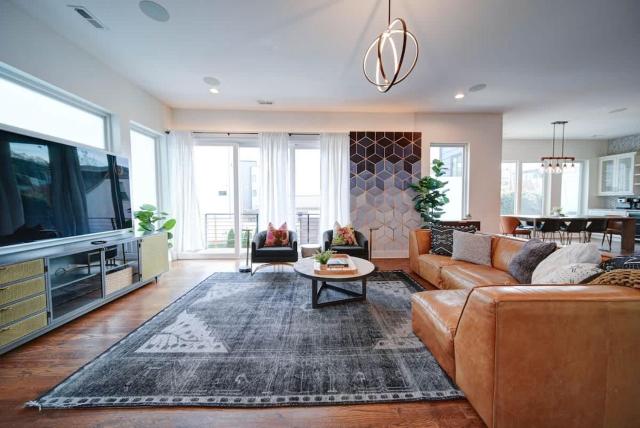 Modern Rooftop Townhome w Hot Tub & Skyline Views