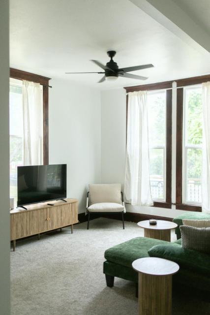 Charming Spacious 3BR Pet-Friendly Retreat