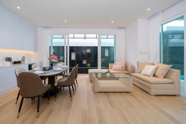 Grand Patong pool villa 6BR and 7 BR by MP property