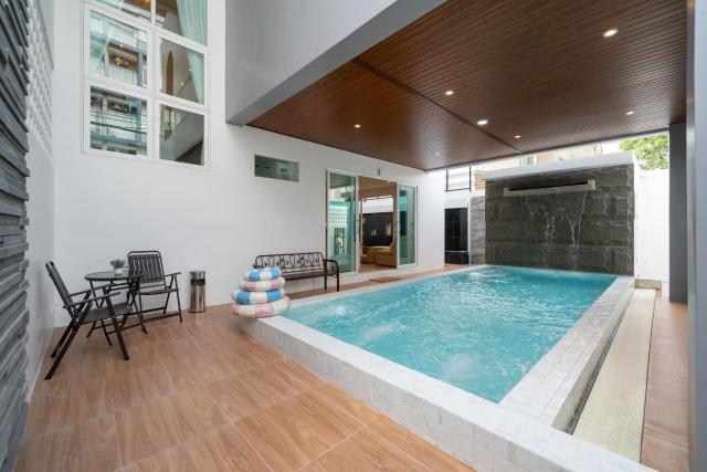 Grand Patong pool villa 6BR and 7 BR by MP property