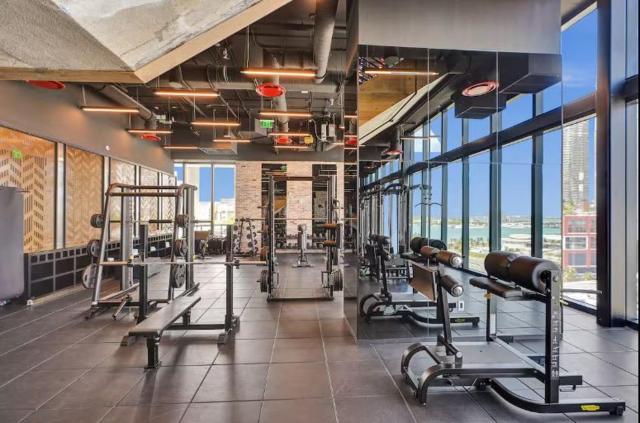 4708 - Lux Miami Studio City Bay Views