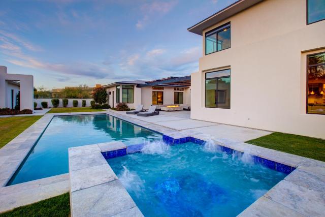 Luxury Retreat with Pool, Spa, Views & Casita
