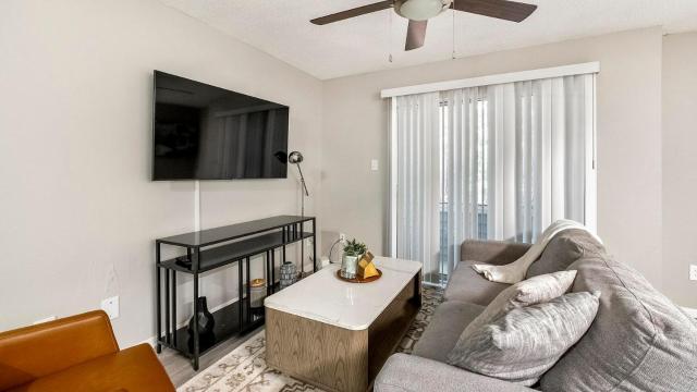Landing Beautiful 1BD Clubhouse Pool