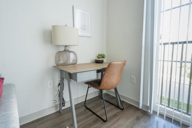 Landing Modern 1BD Gym Clubhouse