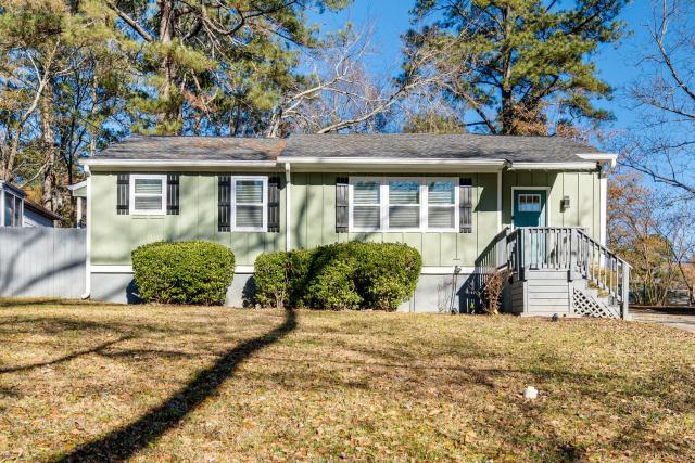 Fenced Backyard! West ATL Home Near Mercedes-Benz