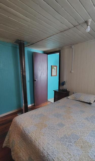 Habitación cómoda, con baño privado y estacionamiento
