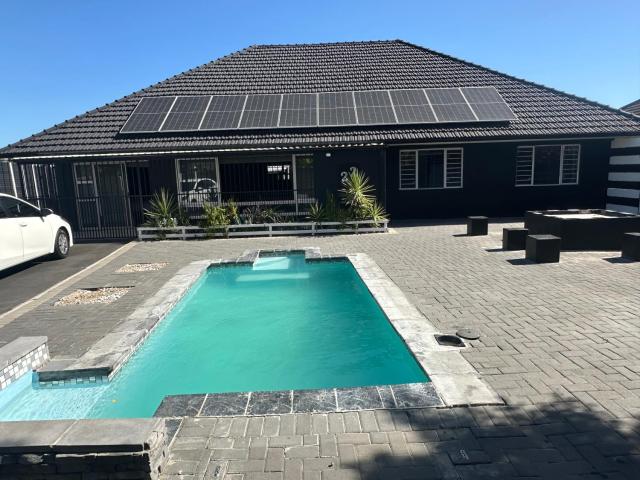 Bell rose oaks guest house