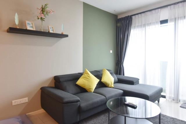 Comfortable City Stay at Suasana Suites JB