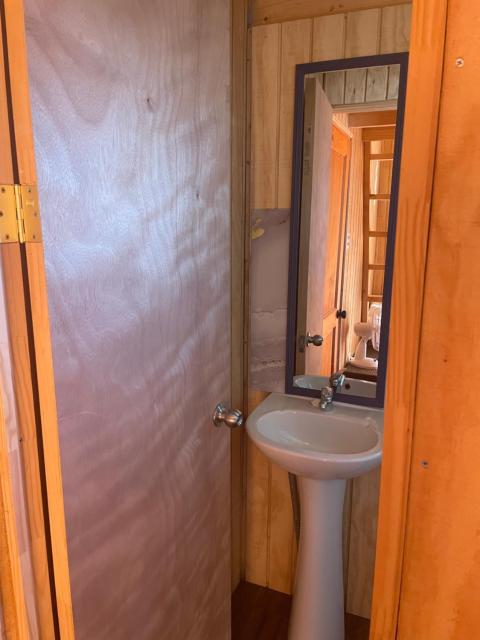 Habitaciones con baño privado salto del laja