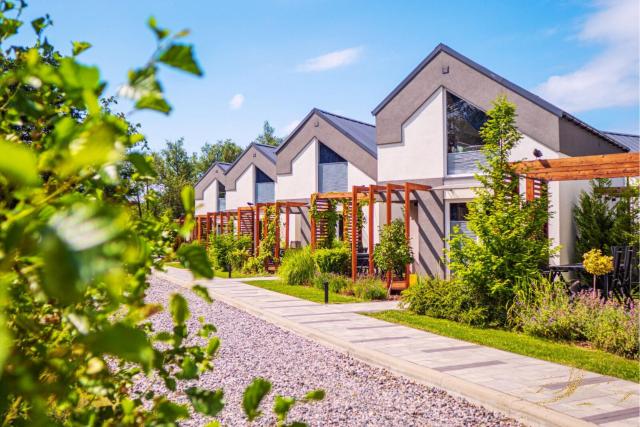 Baltic Natur Park - Resort Wypoczynkowy w harmonii z naturą - Komfortowy Domek z 2 sypialniami - GRZANY BASEN- Atrakcje dla dzieci MINI ZOO Z ALPAKAMI