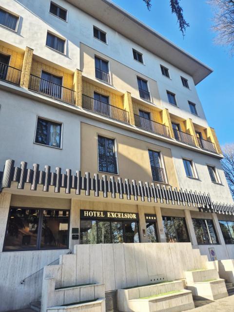 Hotel Excelsior Magenta