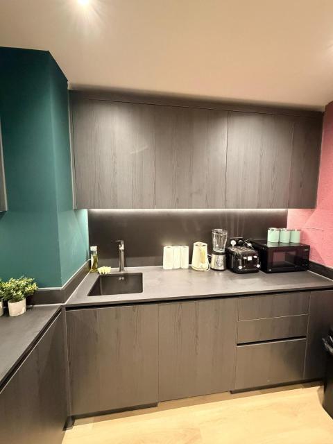 Luxury 2bed flat around Manchester Victoria St