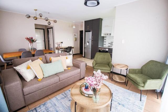 Golf Estate Apartment with Garden Views and Work-Friendly