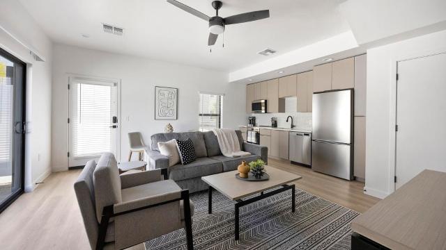 Landing Apartments - 2121