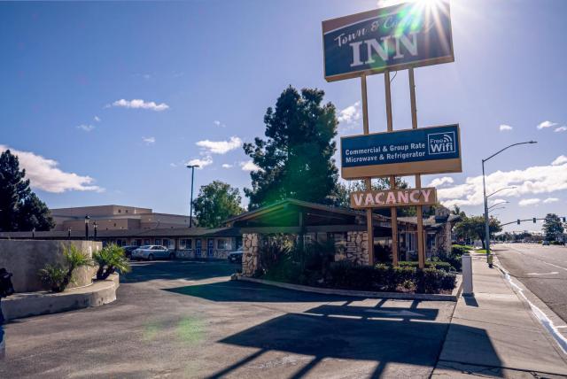 Town and Country Inn