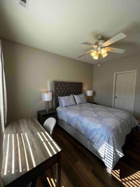 Beautiful condo in Villages of Five Points, Lewes
