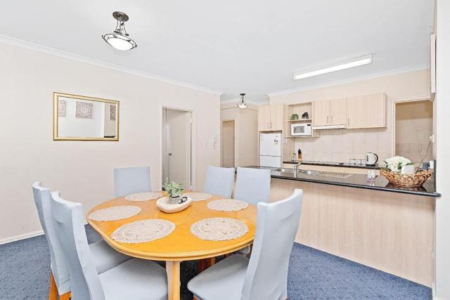 46 Hay St Hideaway Central 2BRparking