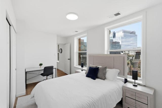 Carriage House Stylish 1BR Retreat