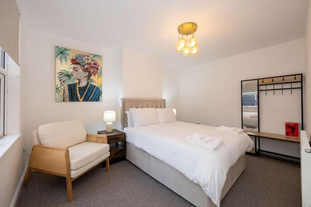 Goulder House- Close To Motorway & CO-OP Live