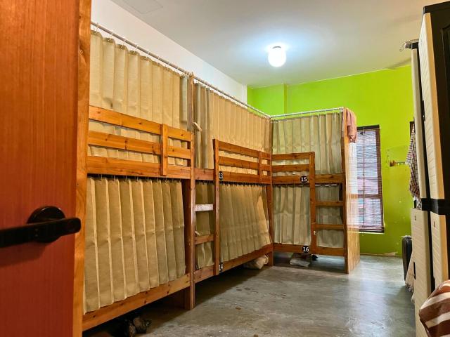 PODs The Backpackers Home & Cafe, Kuala Lumpur