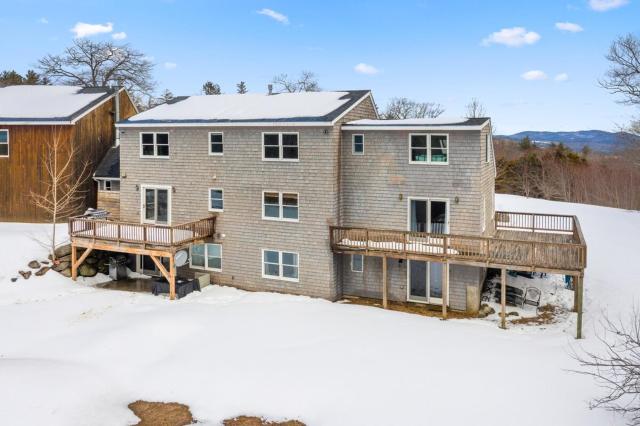 Big Sky Retreat with Overflow Unit Atop Sunapee