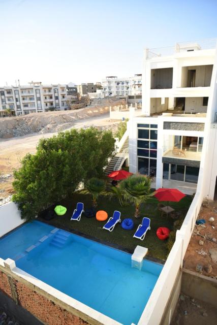 White House Boutique Sharm