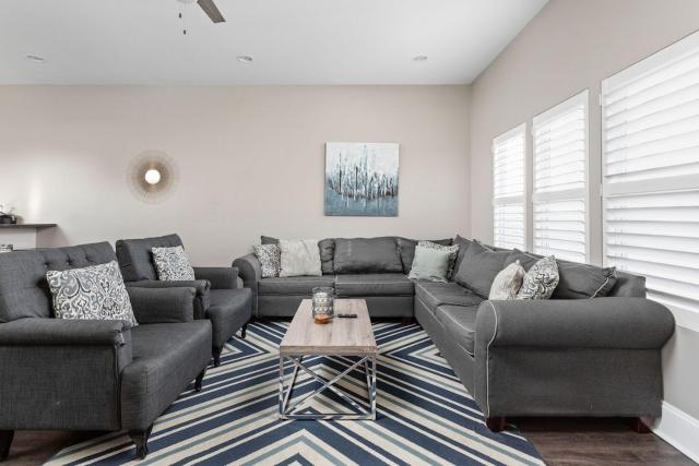 Urban Luxury in Fountain Square - Walk to Fun - Family Friendly