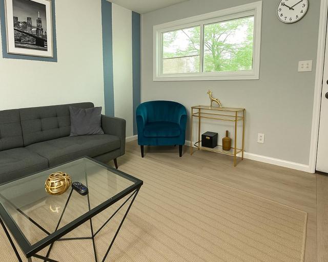 1 DT Dallas lREADY l 5 Min from Love Field