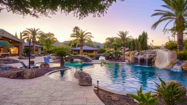 Luxury Oasis - Lazy River, Golf, Batting Cage, Gym