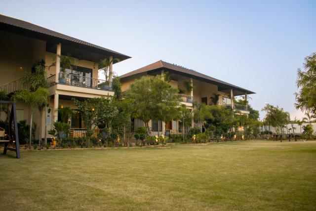 Yutori Stays a Boutique Resort and Farm House