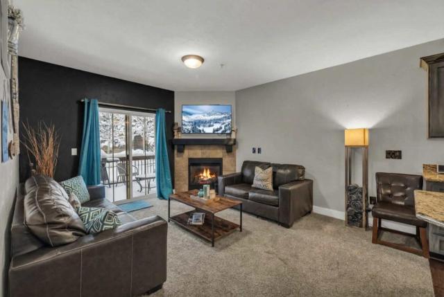 3BD Olympic Park Condo on FREE Shuttle Line