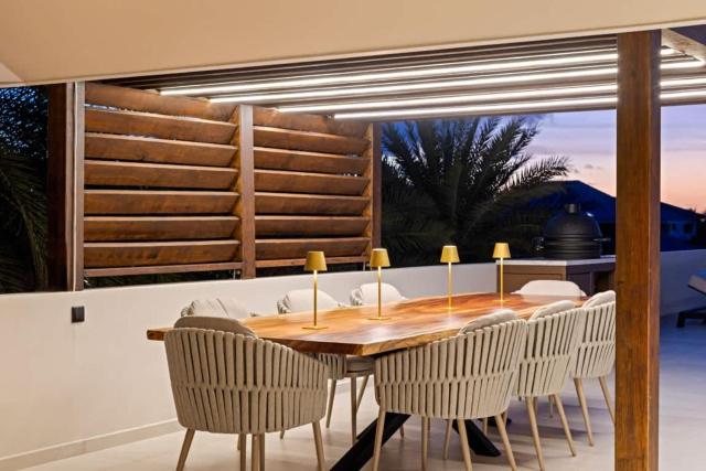 Luxe Family Villa with Pool & Gym in Vista Royal Jan Thiel
