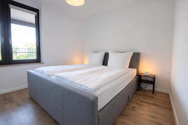 Apartment mit Rheinblick, Messe, Balkon, Küche, Parkplatz