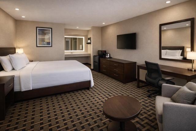 Spring Place Inn & Suites