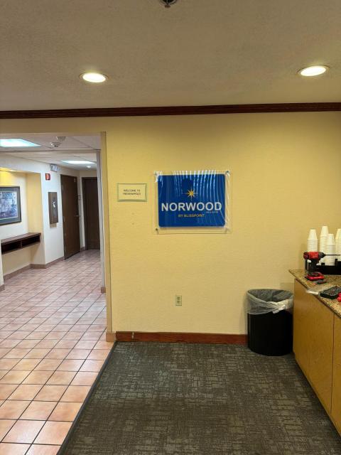 Norwood Inn & Suites By BlissPoint