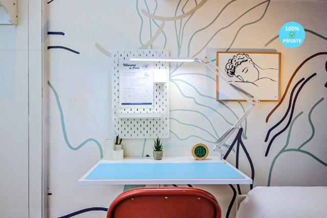 La chambre COCTEAU et votre salle de bain inclus
