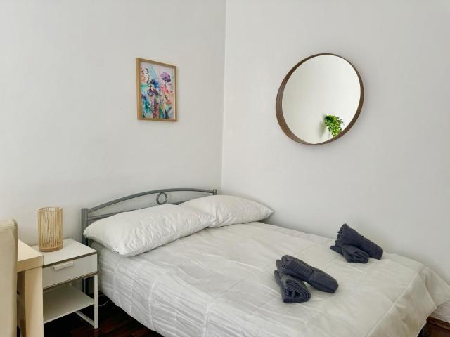 Central Long-Term Apartment - near First District